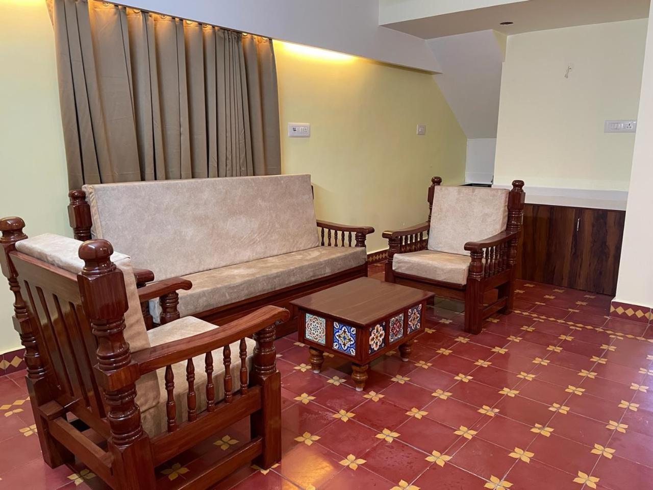 Viswa Residency Srirangam - Heritage Rooms Tiruchirappalli Extérieur photo